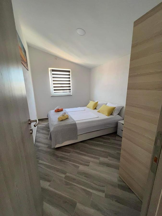 Apartment ˝Soleil˝ Vir Buitenkant foto