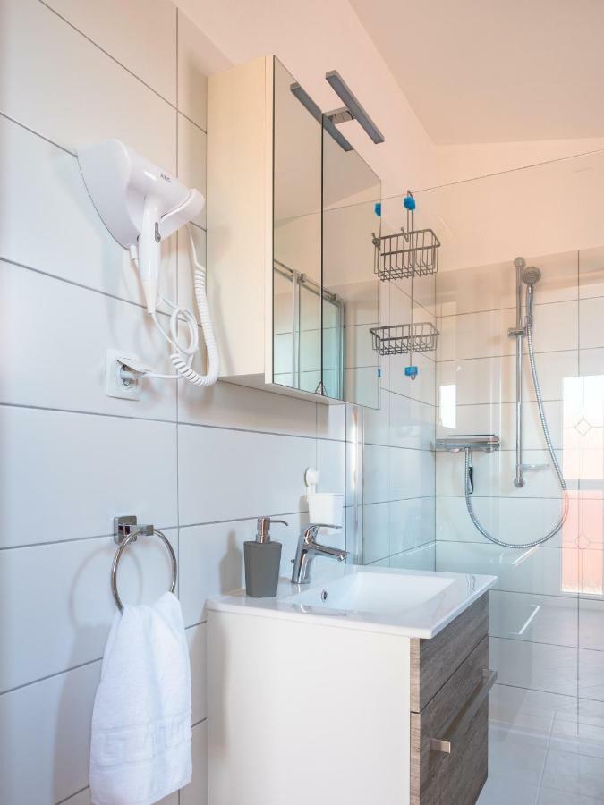 Apartment ˝Soleil˝ Vir Buitenkant foto