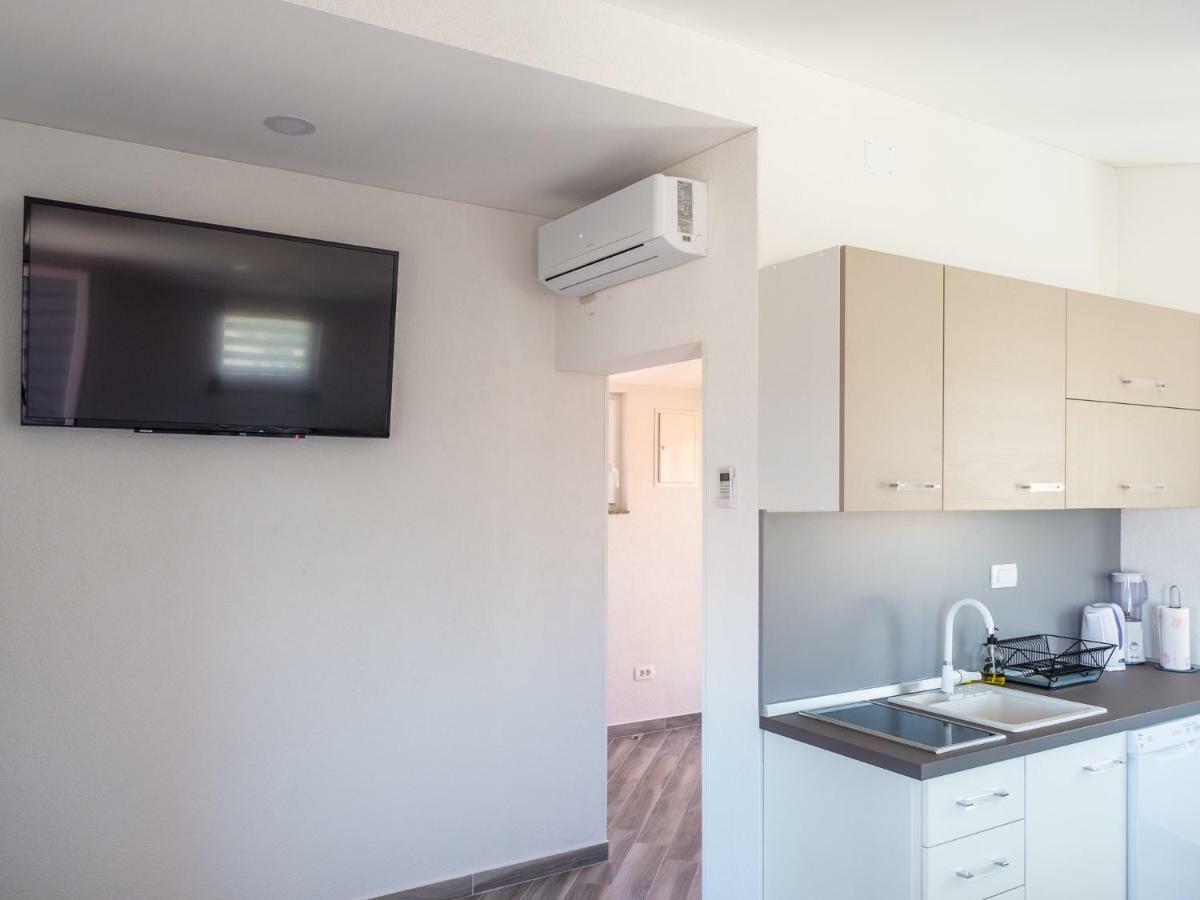 Apartment ˝Soleil˝ Vir Buitenkant foto