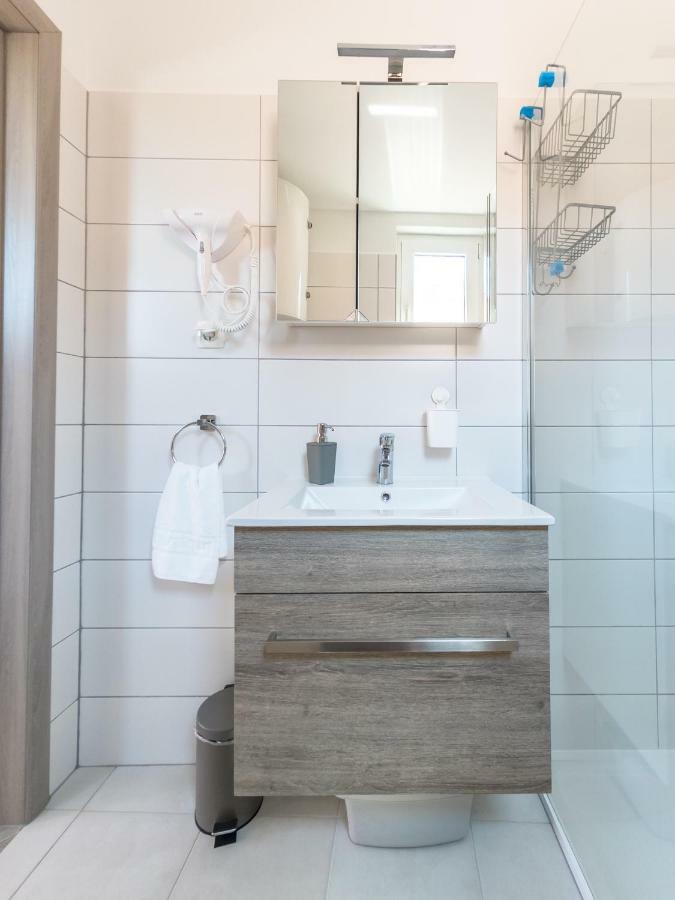 Apartment ˝Soleil˝ Vir Buitenkant foto