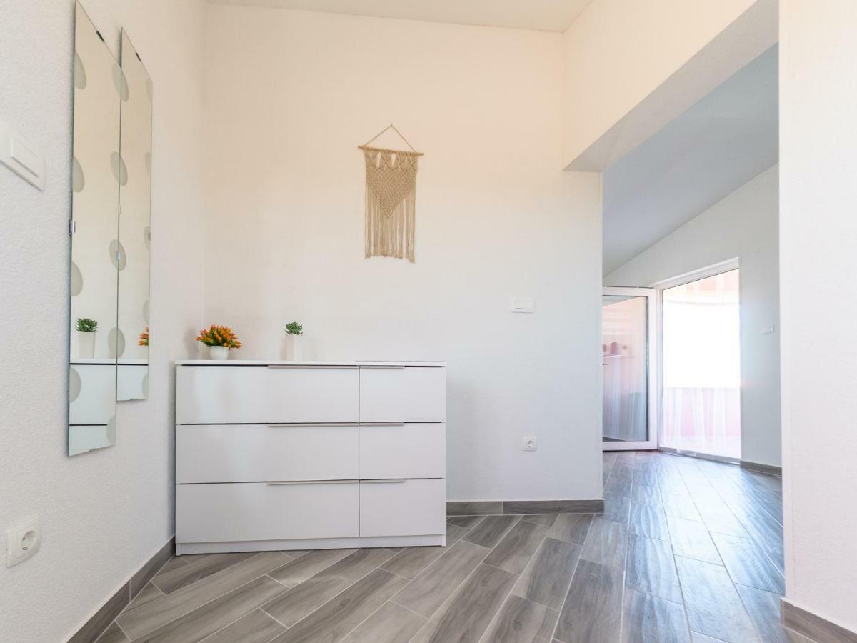Apartment ˝Soleil˝ Vir Buitenkant foto