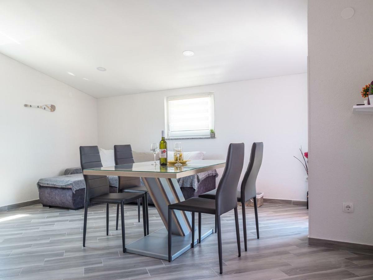 Apartment ˝Soleil˝ Vir Buitenkant foto